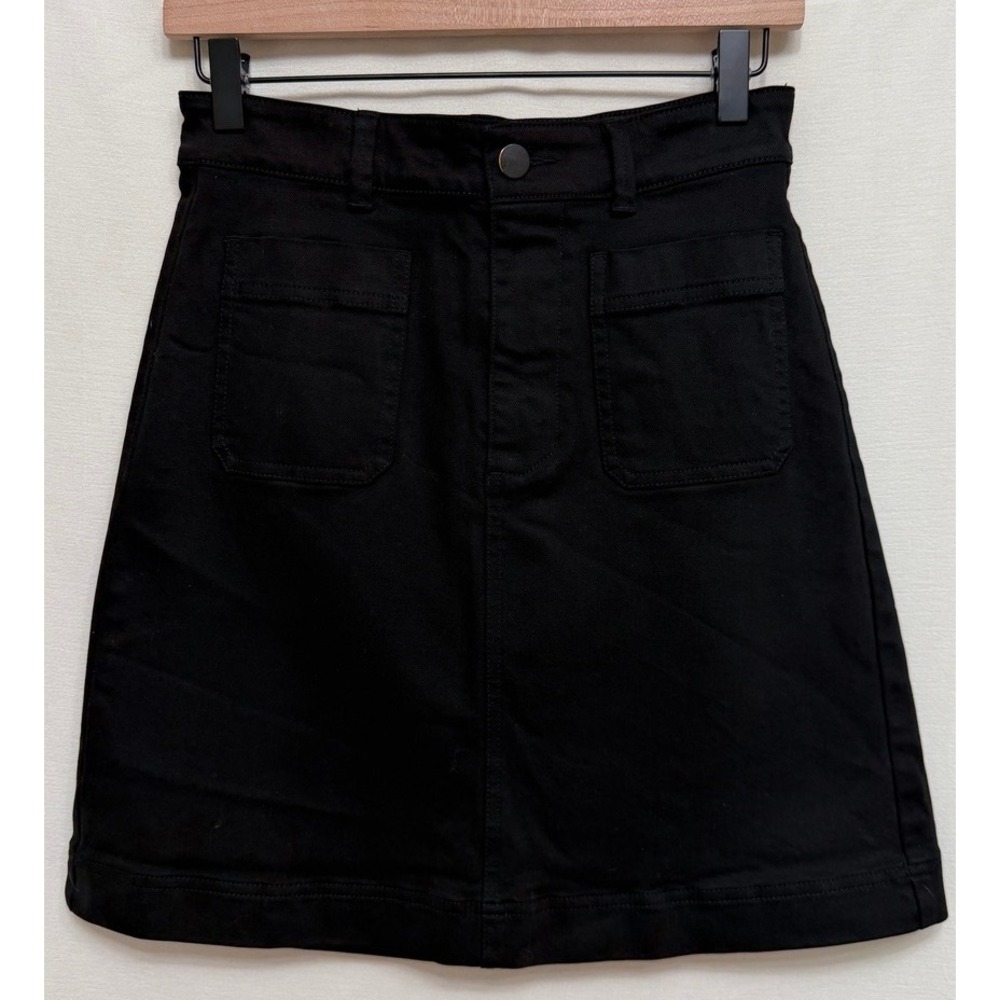 Everlane Women's Skirt Black Denim Patch Pocket Mini Minimalist Aesthetic Size 2